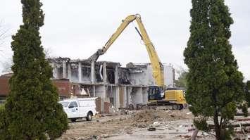 Demolition of the Lambton College north building (Photo by: Lindsay Newman/ Blackburn Media)